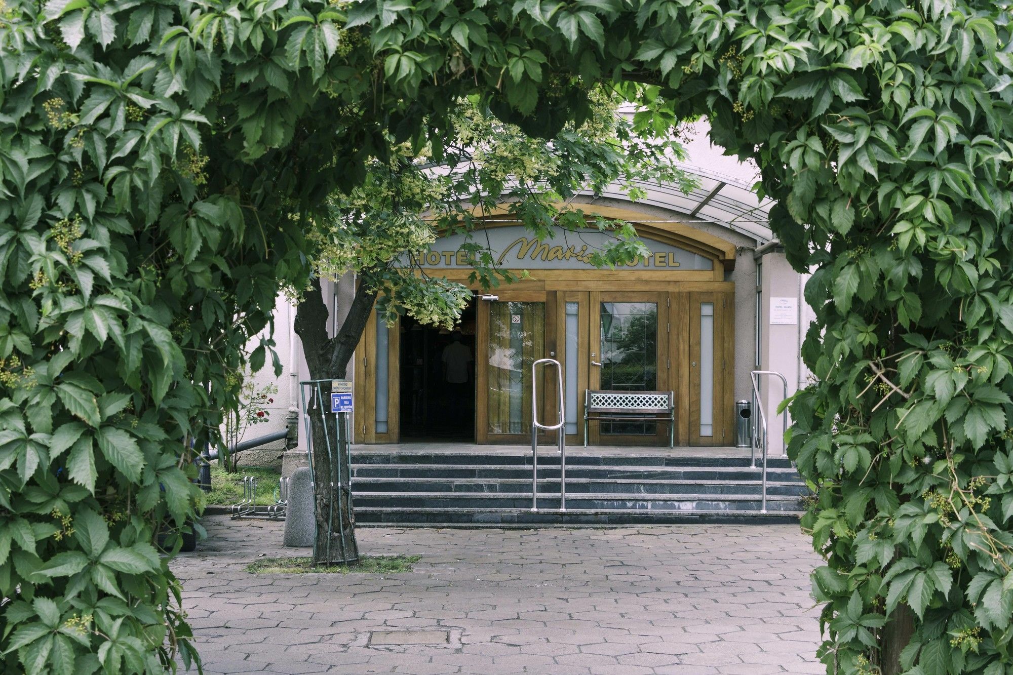 Hotel Maria Warsaw Exterior photo